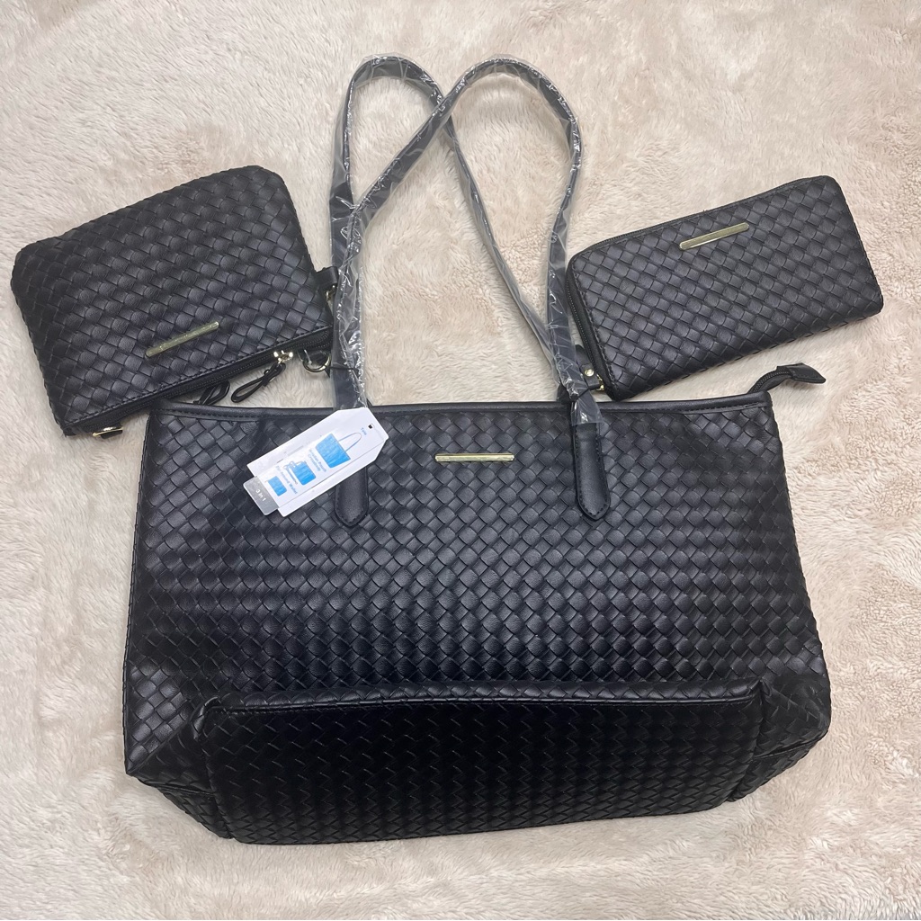 Time And Tru Women’s 3pc Handbag Set - New